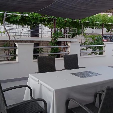 דוגי ראט Apartment Biskupovic מראה חיצוני תמונה