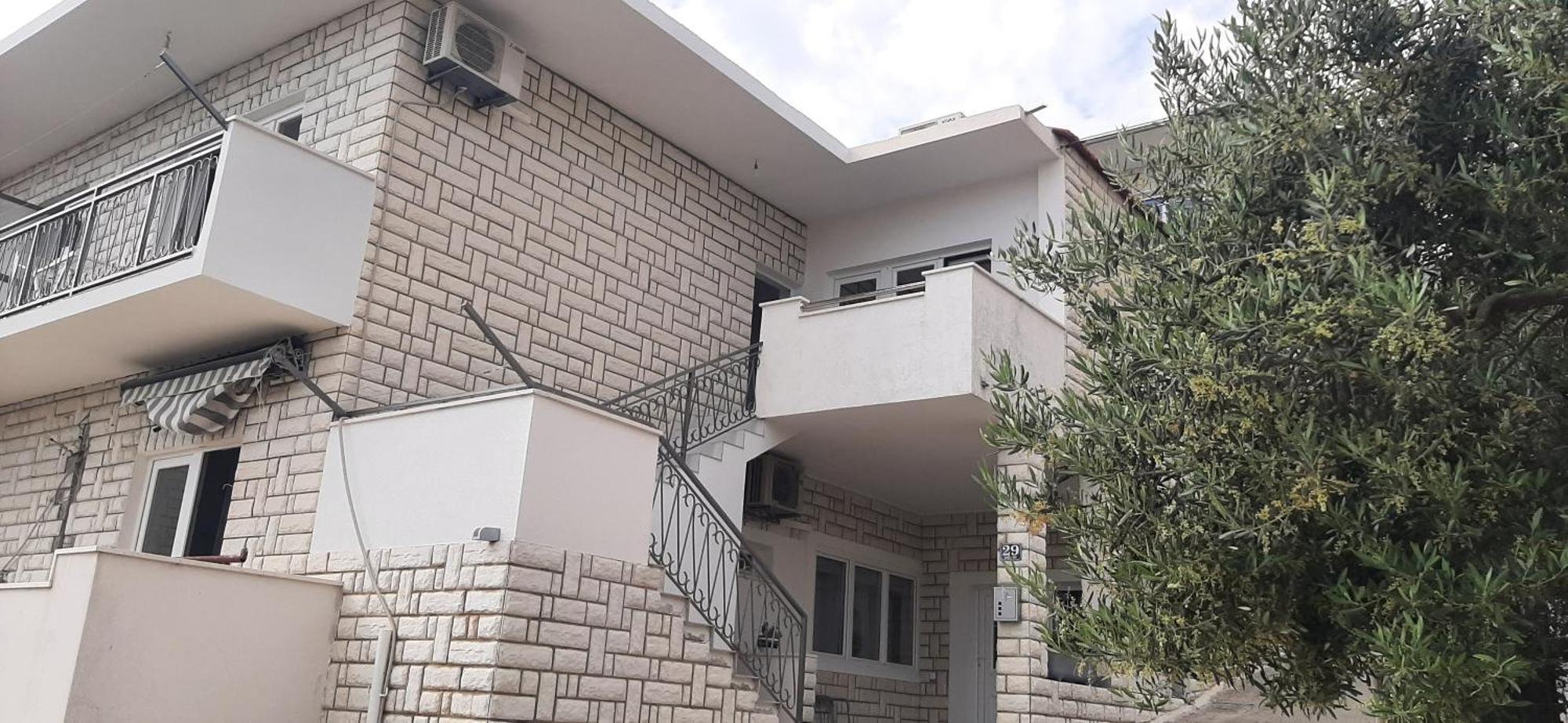 דוגי ראט Apartment Biskupovic מראה חיצוני תמונה